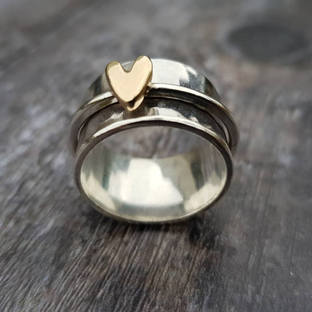 Mely – Silver Ring with Gold Heart